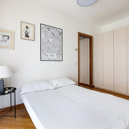 Cosy Studio With Balcony & Private Garage Milano Dış mekan fotoğraf