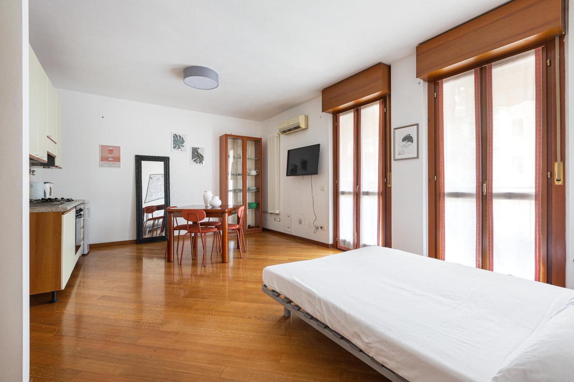 Cosy Studio With Balcony & Private Garage Milano Dış mekan fotoğraf